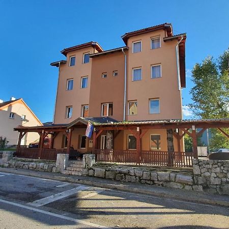 Villa Dijana Gračac Exterior foto